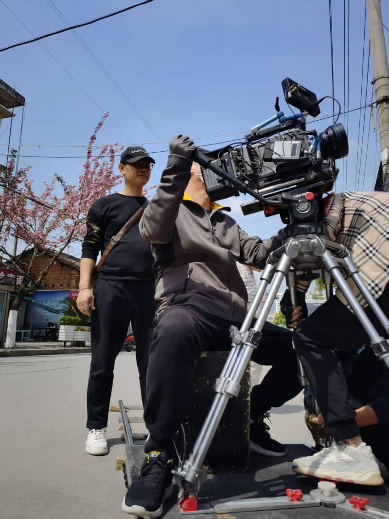 赞皇县广告片拍摄：快消品牌爆款之选，网感内容适配社媒传播！